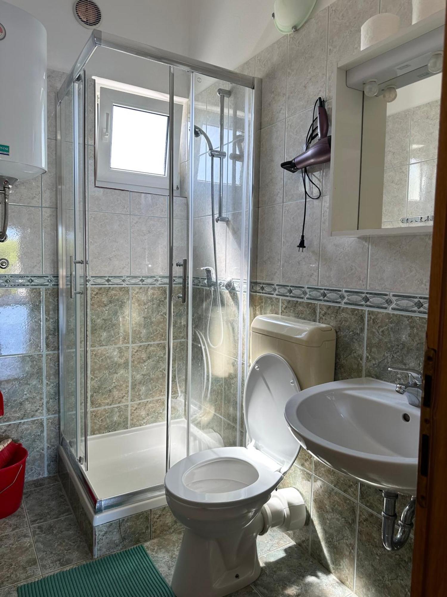 Apartmani Bermanec วีร์ ภายนอก รูปภาพ